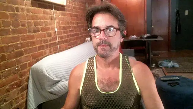 Johnny Bottoms online show from 09/28/25, 01:38