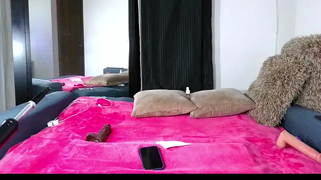 Carla-Bonny18 online show from 03/08/26, 11:08