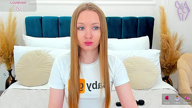 ChloeSug online show from 04/12/26, 07:08