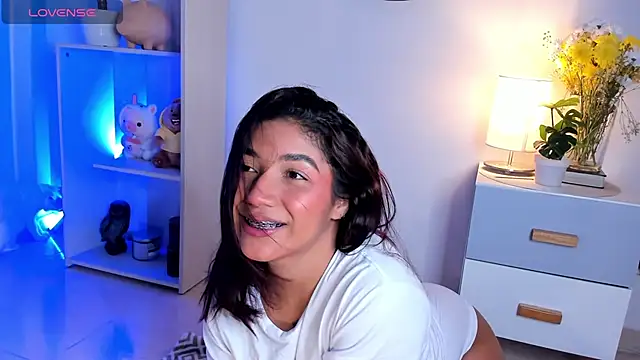 Snapshot of martina_roldam chatting on 01/28/25, 01:39 martina roldam online show from 01/28/25, 01:39