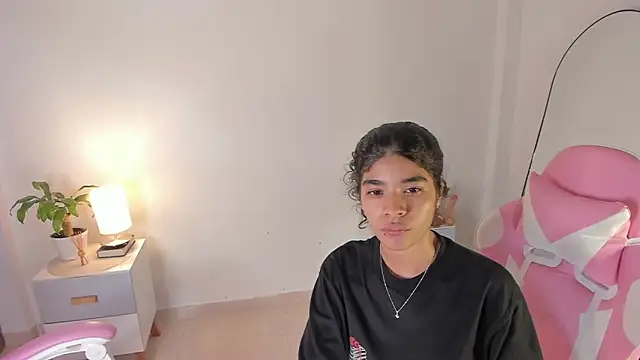 Snapshot of martina_roldam chatting on 09/08/25, 10:31 martina roldam online show from 09/08/25, 10:31