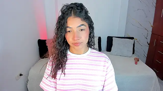 martina roldam online show from 05/28/26, 01:47