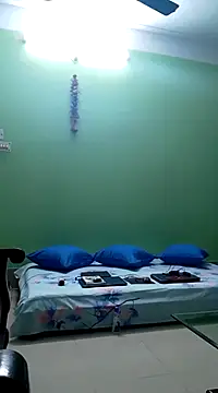 GildanK18 online show from 02/20/25, 04:46