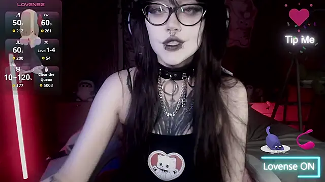 Snapshot of chloe_crystall_killer chatting on 09/12/25, 10:21 chloe crystall killer online show from 09/12/25, 10:21