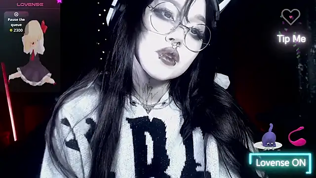 chloe crystall killer online show from 11/16/25, 02:06