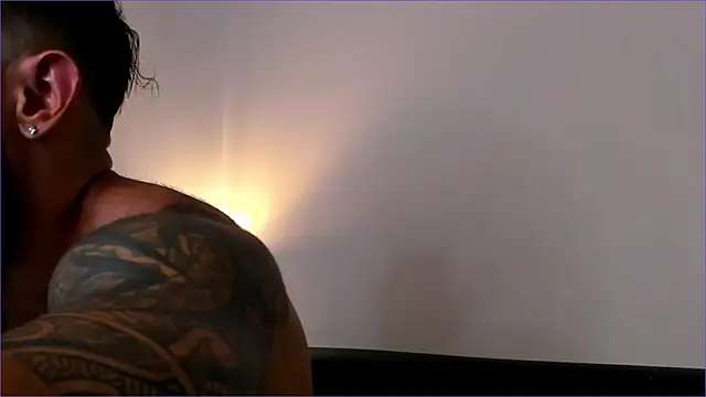 Snapshot of BradLeon_ chatting on 09/25/25, 07:50 BradLeon online show from 09/25/25, 07:50