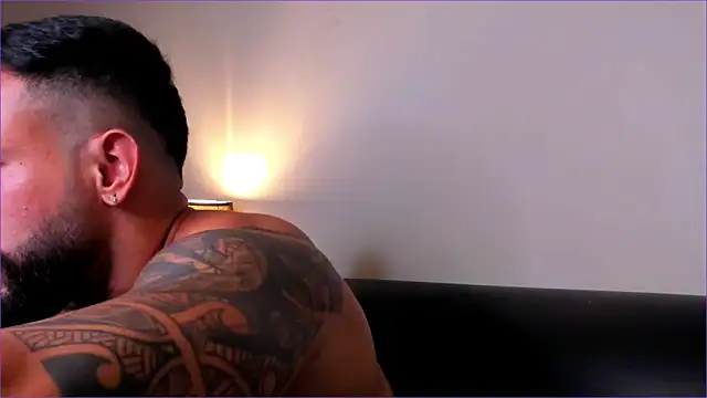 BradLeon  online show from 12/22/25, 02:19