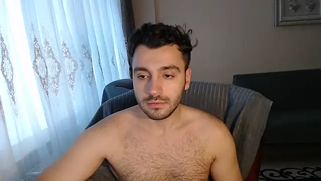 handsomeee04 online show from 12/18/25, 05:46