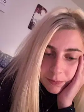 bambi77777 online show from 01/02/25, 05:03