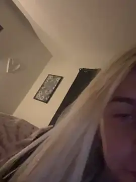 bambi77777 online show from 01/02/25, 08:17