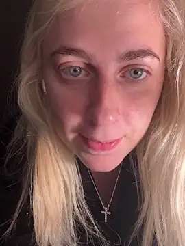 Snapshot of bambi77777 chatting on 01/08/25, 04:02 bambi77777 online show from 01/08/25, 04:02