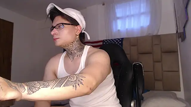 DennisWalkerr online show from 12/31/24, 10:23