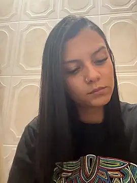 Snapshot of Abril_jones10 chatting on 11/22/25, 11:26 Abril jones10 online show from 11/22/25, 11:26