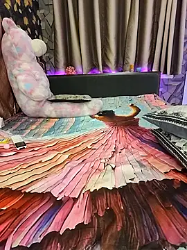 Little  Lia online show from 05/01/26, 06:56