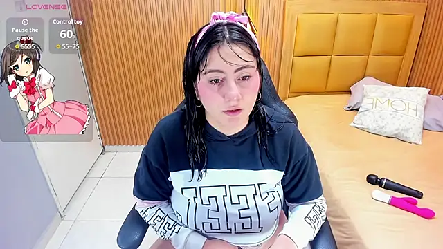 LOLAMAXI online show from 02/06/26, 03:44