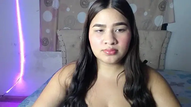 mia18 queen online show from 01/14/26, 05:35