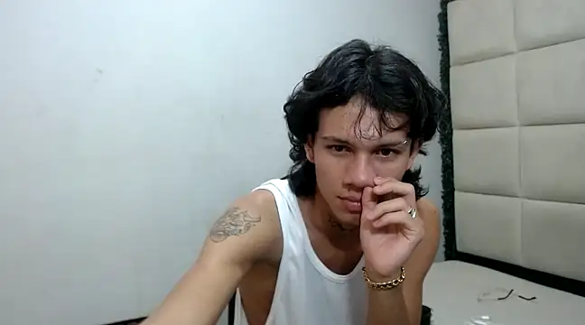 Snapshot of andy_dan18 chatting on 12/28/24, 01:17 andy dan18 online show from 12/28/24, 01:17