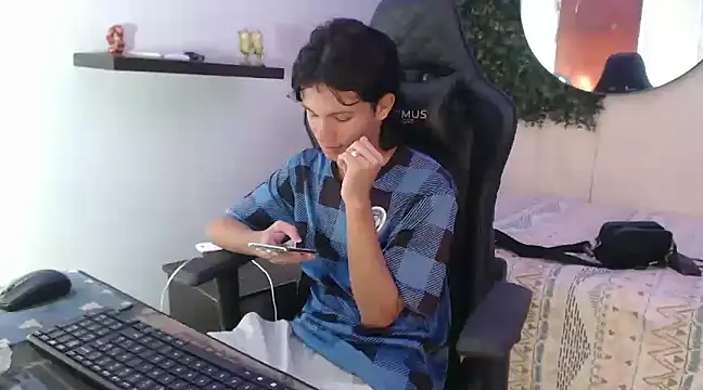 Snapshot of andy_dan18 chatting on 01/09/25, 11:34 andy dan18 online show from 01/09/25, 11:34