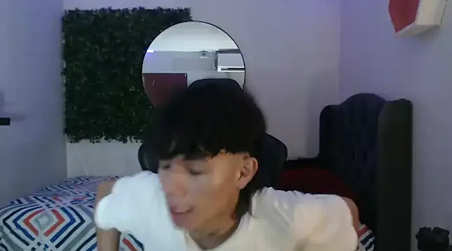 Snapshot of andy_dan18 chatting on 02/17/25, 08:15 andy dan18 online show from 02/17/25, 08:15