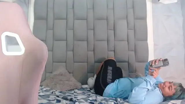 Snapshot of andy_dan18 chatting on 11/07/25, 03:34 andy dan18 online show from 11/07/25, 03:34