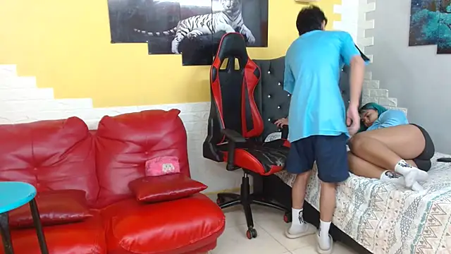 Snapshot of andy_dan18 chatting on 11/19/25, 03:01 andy dan18 online show from 11/19/25, 03:01