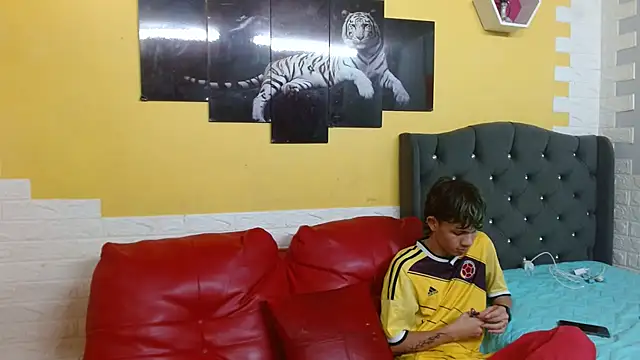 andy dan18 online show from 02/26/26, 07:24