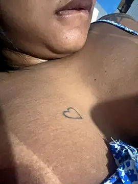 Snapshot of Diego3699 chatting on 10/29/25, 09:27 Diego3699 online show from 10/29/25, 09:27