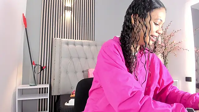 GysellHanson online show from 11/21/25, 11:09