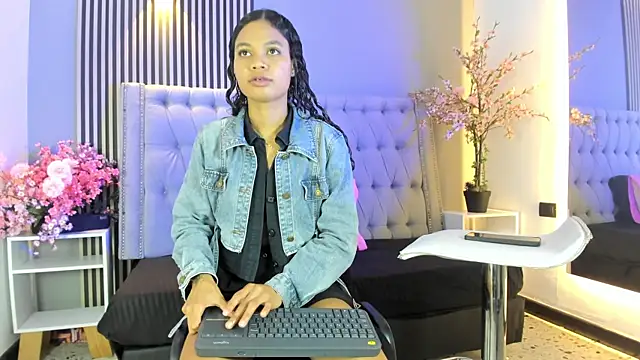 GysellHanson online show from 11/25/25, 11:32