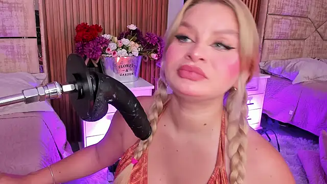 LolaAngellx online show from 04/13/26, 09:09