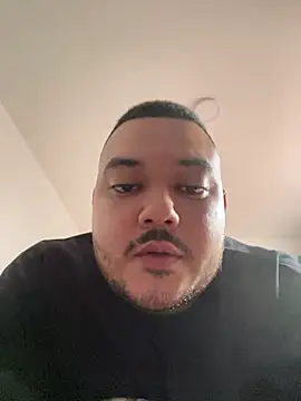 Snapshot of El_Titan1998 chatting on 01/05/25, 05:51 El Titan1998 online show from 01/05/25, 05:51