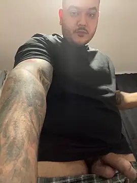 Snapshot of El_Titan1998 chatting on 01/10/25, 10:25 El Titan1998 online show from 01/10/25, 10:25