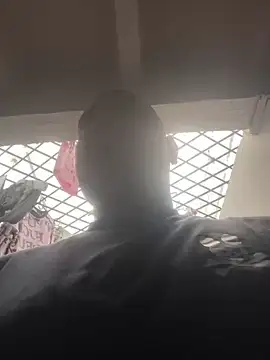 Snapshot of El_Titan1998 chatting on 02/28/25, 06:52 El Titan1998 online show from 02/28/25, 06:52