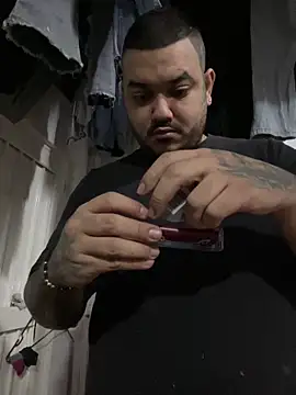 Snapshot of El_Titan1998 chatting on 03/08/25, 10:22 El Titan1998 online show from 03/08/25, 10:22