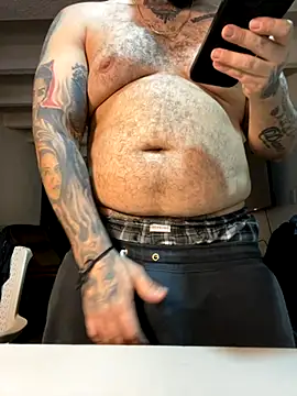 Snapshot of El_Titan1998 chatting on 09/21/25, 04:41 El Titan1998 online show from 09/21/25, 04:41