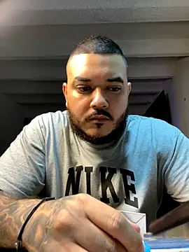 Snapshot of El_Titan1998 chatting on 09/24/25, 09:18 El Titan1998 online show from 09/24/25, 09:18