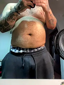 Snapshot of El_Titan1998 chatting on 10/11/25, 11:31 El Titan1998 online show from 10/11/25, 11:31