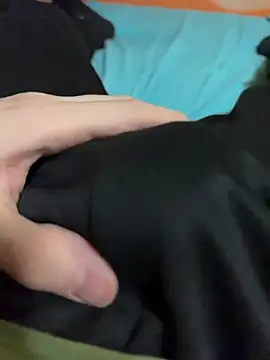 Snapshot of Dvddd chatting on 11/24/25, 03:12 Dvddd online show from 11/24/25, 03:12