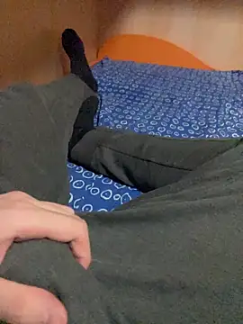 Snapshot of Dvddd chatting on 12/02/25, 09:10 Dvddd online show from 12/02/25, 09:10