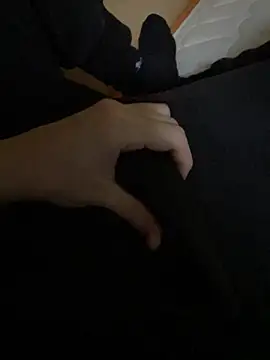 Snapshot of Dvddd chatting on 12/03/25, 10:02 Dvddd online show from 12/03/25, 10:02