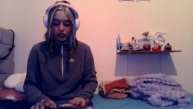 Snapshot of BlueStoneX chatting on 02/01/26, 06:56 BlueStoneX online show from 02/01/26, 06:56