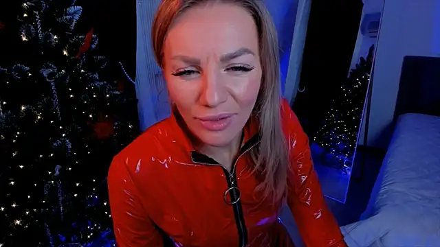 Snapshot of Oliva_Candy chatting on 12/31/24, 11:20 Oliva Candy online show from 12/31/24, 11:20