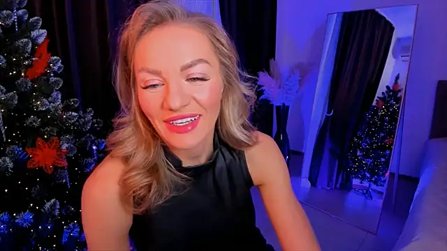 Snapshot of Oliva_Candy chatting on 01/11/25, 11:45 Oliva Candy online show from 01/11/25, 11:45