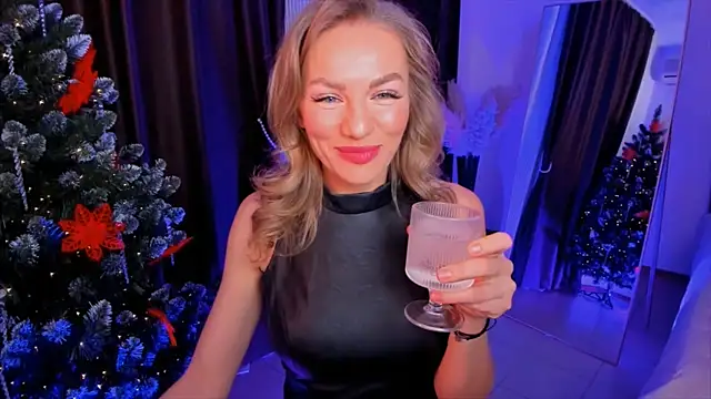 Snapshot of Oliva_Candy chatting on 01/11/25, 02:47 Oliva Candy online show from 01/11/25, 02:47