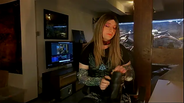 Snapshot of DYasmin69 chatting on 11/15/25, 06:59 DYasmin69 online show from 11/15/25, 06:59