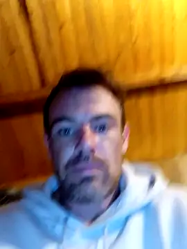 Snapshot of Eddyfrancis87 chatting on 09/19/25, 12:12 Eddyfrancis87 online show from 09/19/25, 12:12