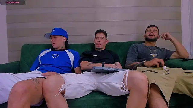 Snapshot of hell_twink chatting on 09/24/25, 08:34 hell twink online show from 09/24/25, 08:34