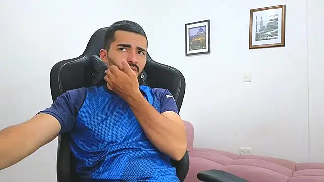 Massimoo 07 online show from 03/13/25, 09:37