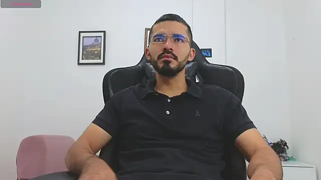 Massimoo 07 online show from 12/18/25, 04:35