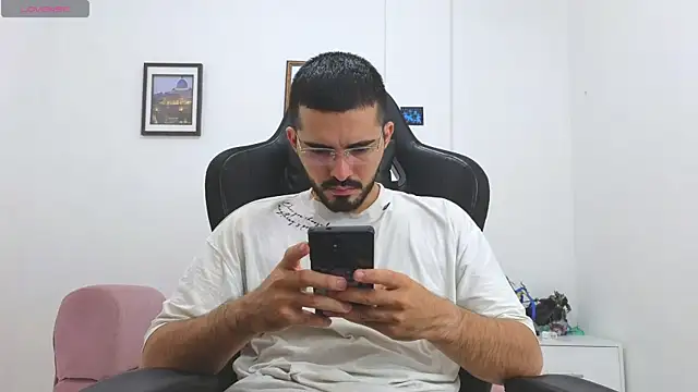 Massimoo 07 online show from 12/21/25, 07:54